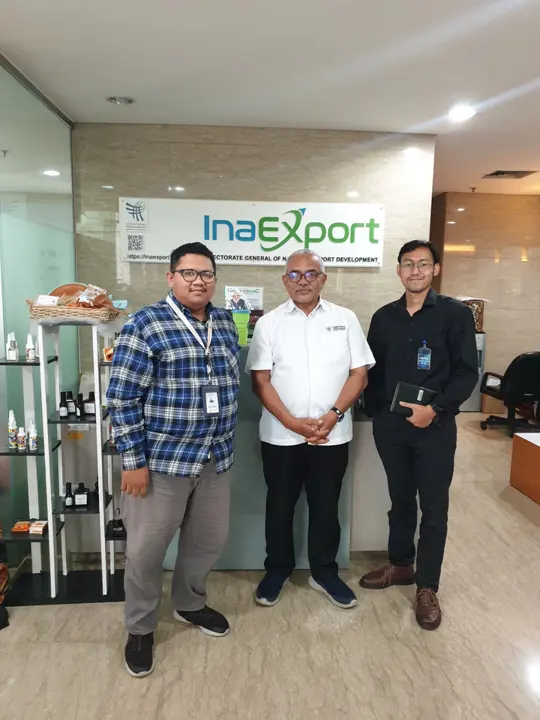 Garda with partners at the INA Export office